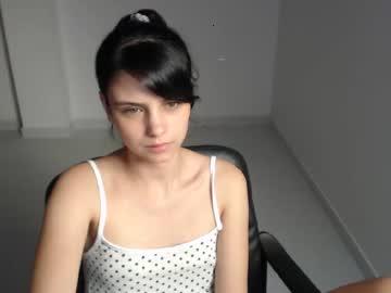 ameliemagic77 chaturbate