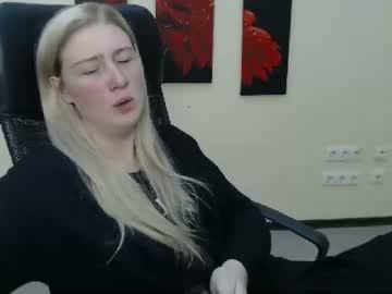 aviavina chaturbate