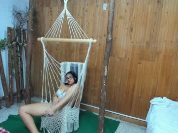 bella_smalls chaturbate