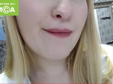 blond_stacy chaturbate