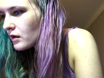 blueeyes_whitedragon chaturbate