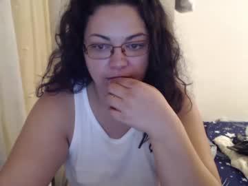 curvymomylore chaturbate