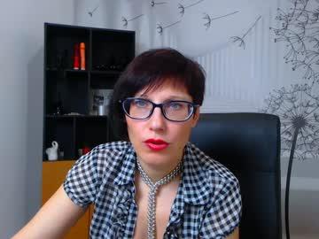 eleanor_lucas chaturbate