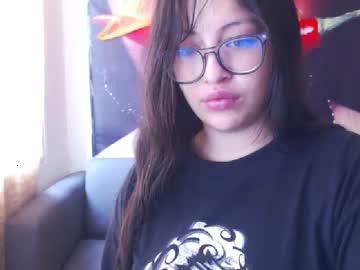 emily_hot25 chaturbate