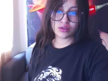 emily_hot25 chaturbate