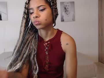 karinaa18 chaturbate