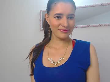 kiara_doll69 chaturbate