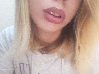 Liana10 bongacams