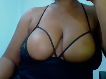 lia44 chaturbate