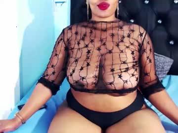 lusciousboobzz chaturbate