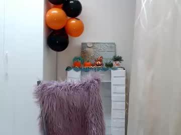 melina_strawberry chaturbate