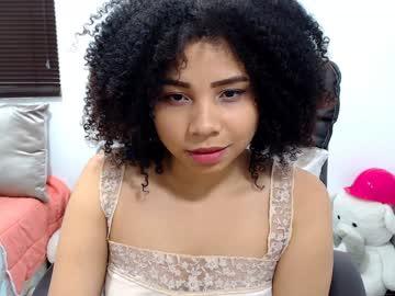 mikaella09 chaturbate