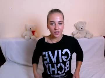 mona_li chaturbate