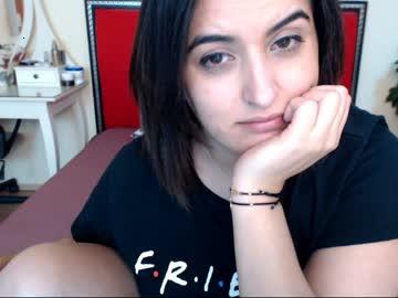 monica_25 chaturbate