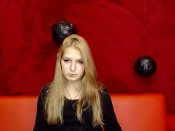 phyliss_lippo chaturbate