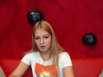 phyliss_lippo chaturbate