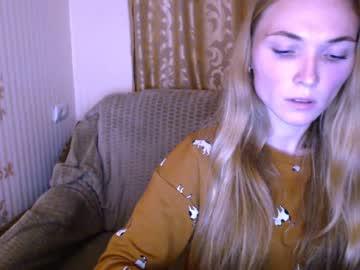 roxana_west chaturbate