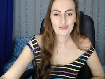 seduced_vikki chaturbate