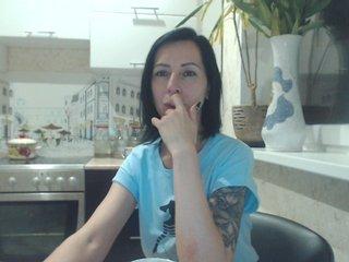 Sexwife75 bongacams