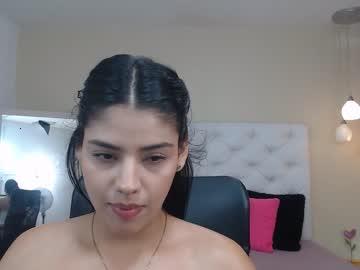 shaninafox chaturbate