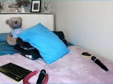 squirt_me_a_river chaturbate