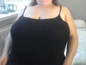 sweetboobs85h chaturbate