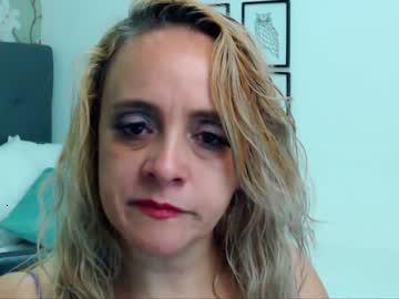 victoria_hank chaturbate