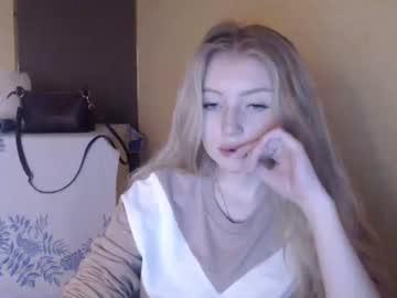 white__queen chaturbate