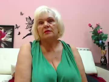 xblondebomb chaturbate