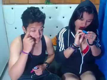 yuly_and_marie chaturbate