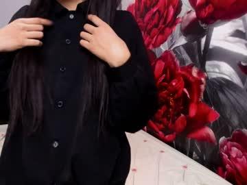 zara_19 chaturbate